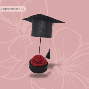 Detalle de grado con rosa